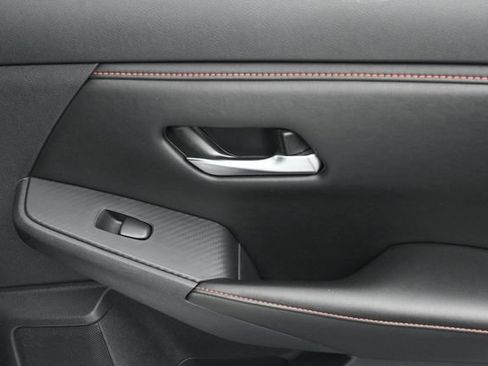 Used 2025 Nissan Sentra SR FWD image 31