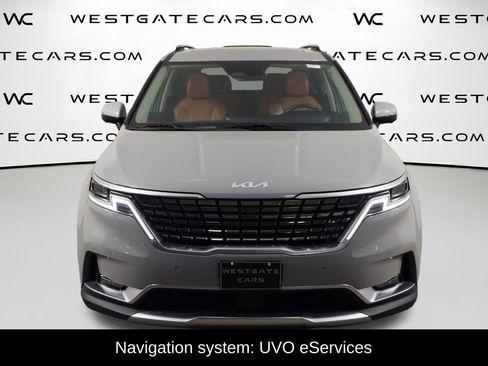 Used 2022 Kia Carnival SX Prestige image 2