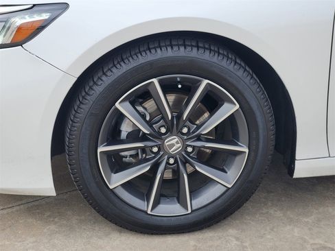 Certified 2021 Honda Accord EX-L image 11