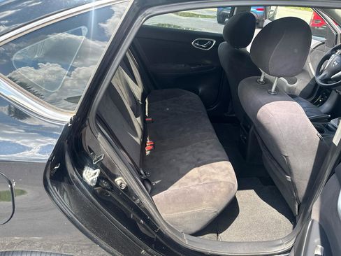 Used 2013 Nissan Sentra SV FWD image 9