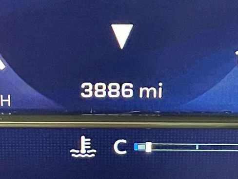 Certified 2025 Chevrolet Silverado 1500 LT image 2