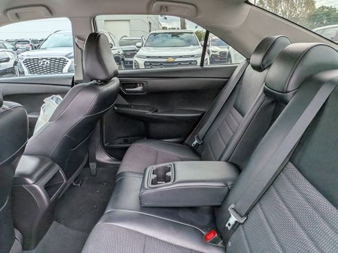 Used 2016 Toyota Camry SE FWD image 13