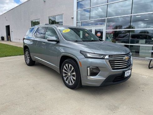 Used 2023 Chevrolet Traverse Premier w/ LPO, Floor Liner Package AWD/4WD image 1