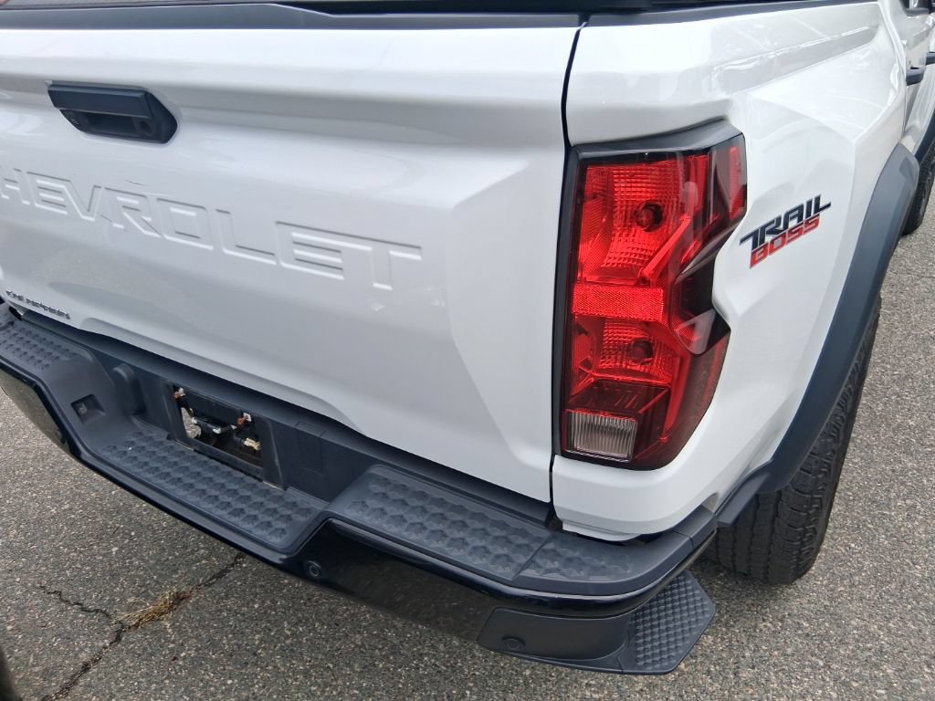 Used 2024 Chevrolet Colorado Trail Boss AWD/4WD image 13