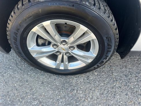 Used 2017 Chevrolet Equinox LS image 21