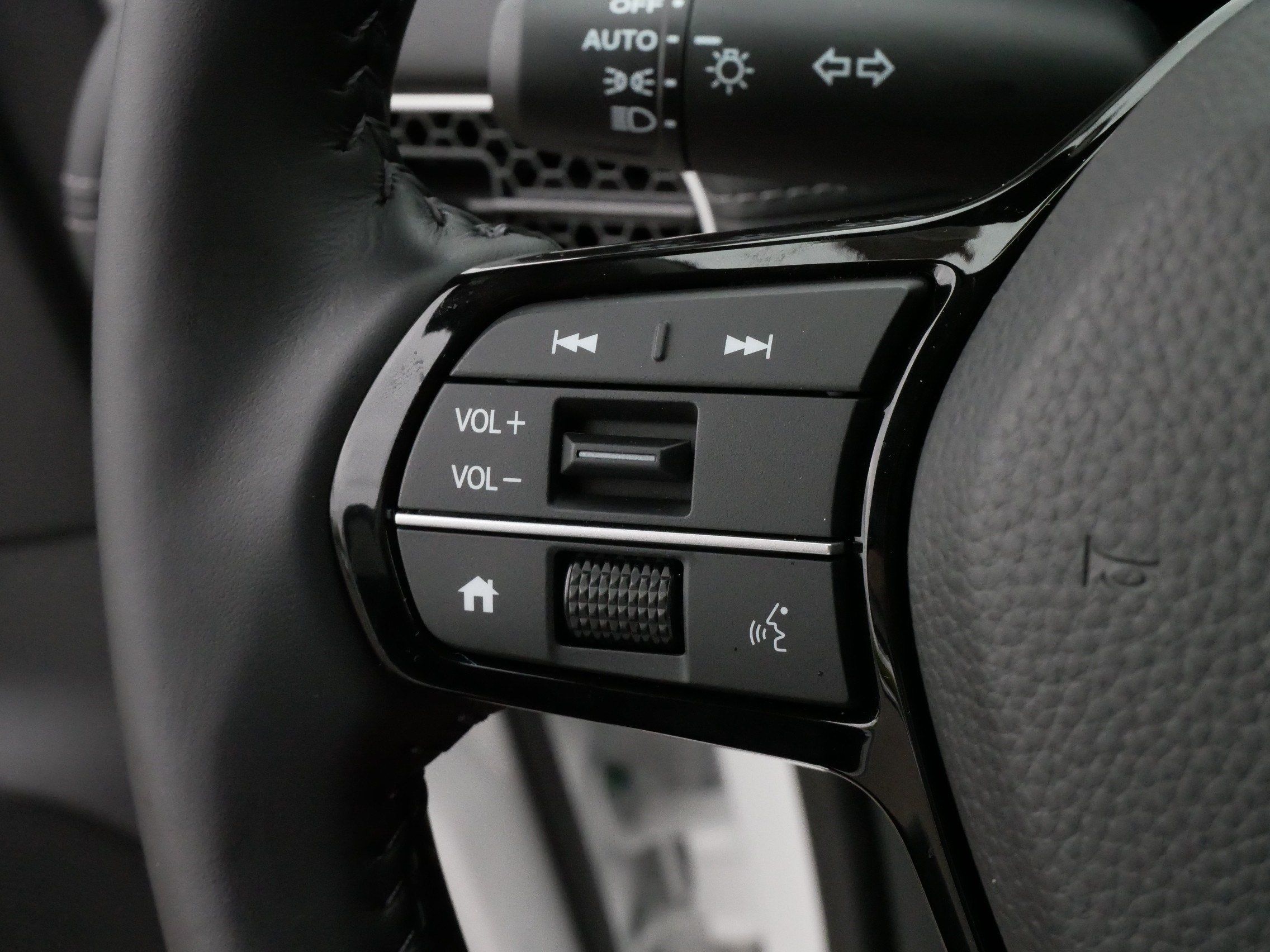 Used 2027 Honda HR-V EX-L image 26