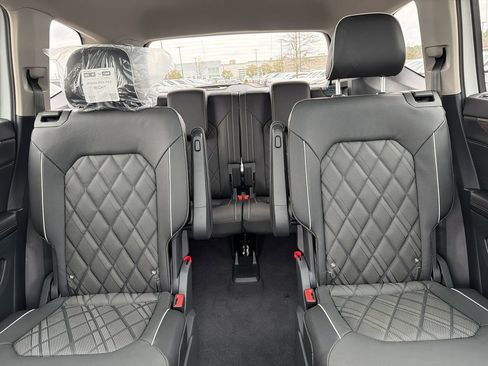 New 2026 Volkswagen Atlas SEL Premium R-Line image 34