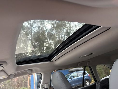 Used 2021 Subaru Outback Limited XT w/ Popular Package #2 image 5