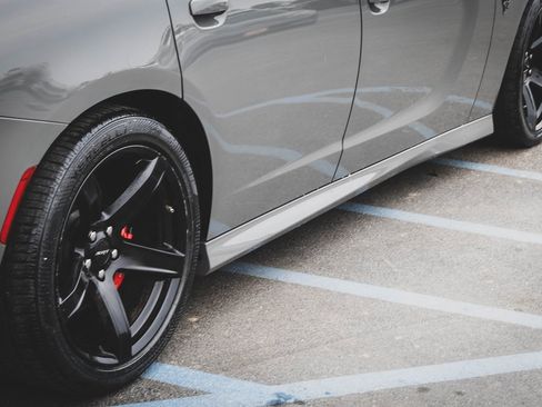 Used 2017 Dodge Charger SRT Hellcat image 33