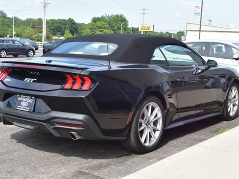 Used 2024 Ford Mustang GT Premium RWD image 17