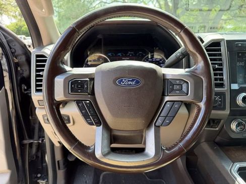 Used 2019 Ford F250 Limited AWD/4WD image 11