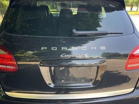 Used 2014 Porsche Cayenne S AWD/4WD image 18