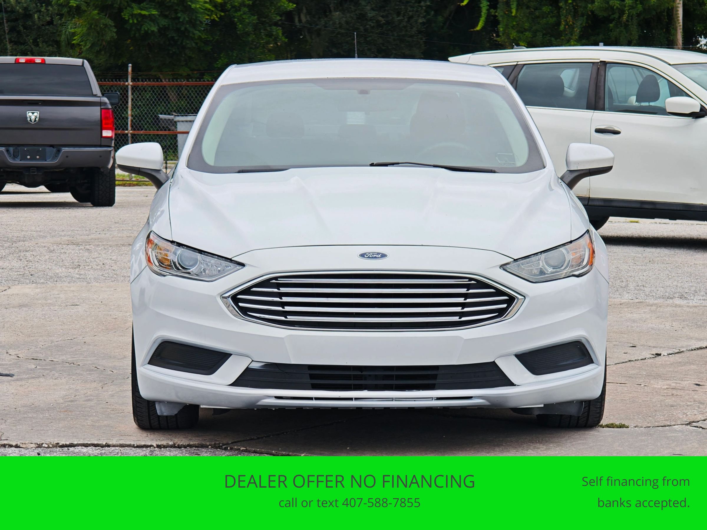 Used 2017 Ford Fusion SE FWD image 7