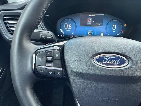 Used 2025 Ford Escape Platinum AWD/4WD image 35