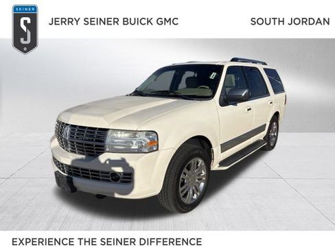 Used 2008 Lincoln Navigator Base image 1