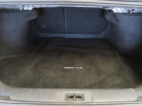 Used 2024 Nissan Sentra SV image 27