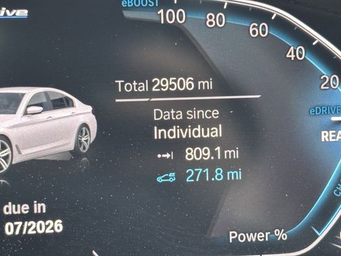 Used 2023 BMW 530e w/ Premium Package image 22