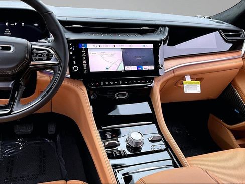 New 2026 Jeep Grand Cherokee Summit w/ Adv Protech Group IV image 8