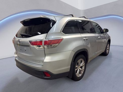Used 2015 Toyota Highlander Plus image 6