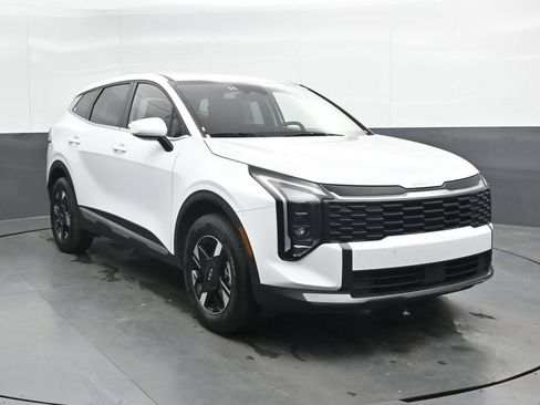 Used 2026 Kia Sportage LX AWD/4WD image 5