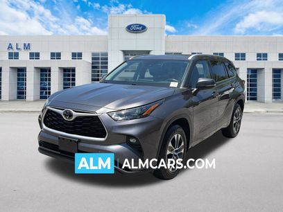 Used 2022 Toyota Highlander XLE