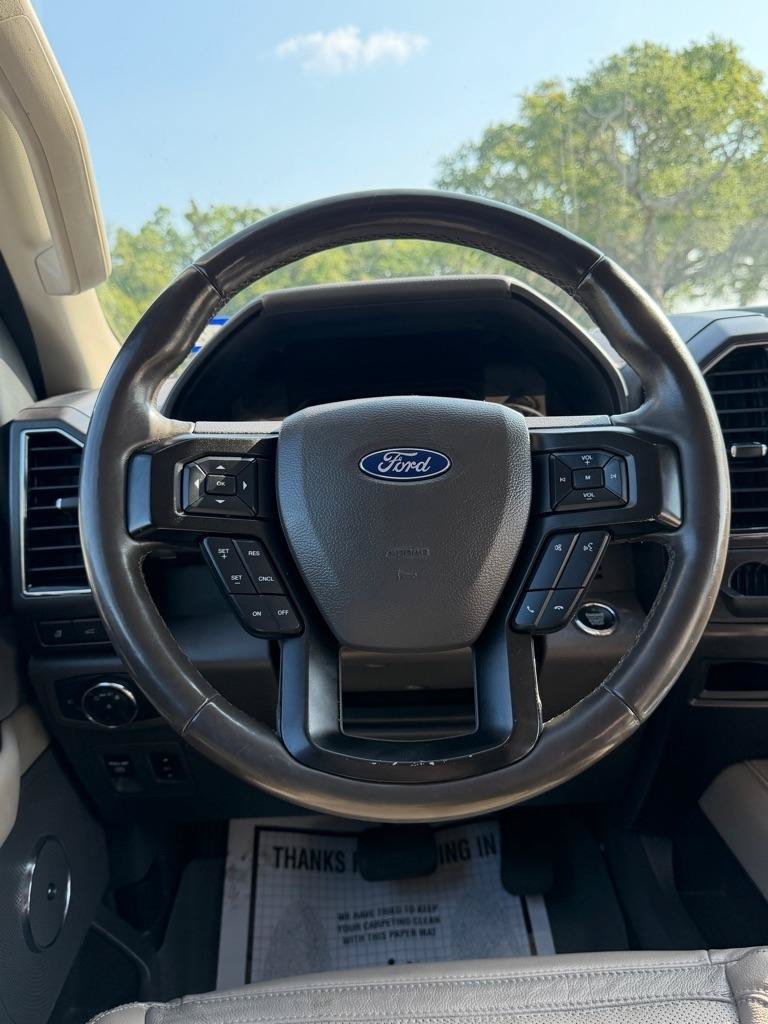 Used 2019 Ford Expedition Max Limited RWD image 21