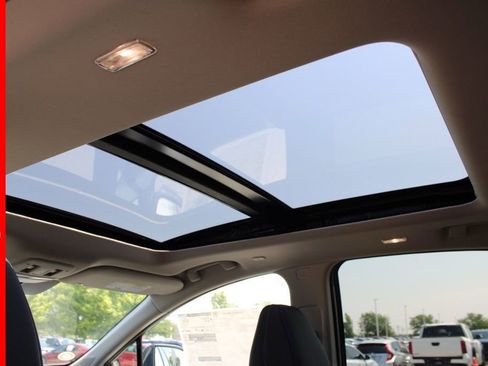 New 2025 Nissan Murano SL image 19