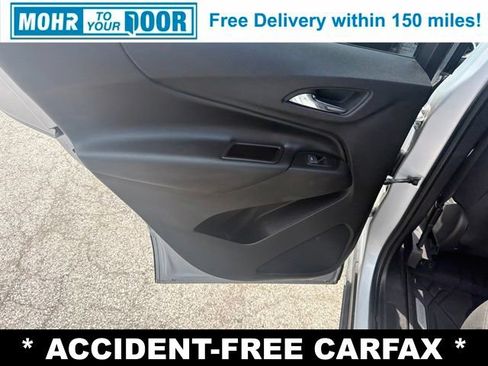 Used 2018 Chevrolet Equinox LT w/ Sun & Infotainment Package FWD image 36