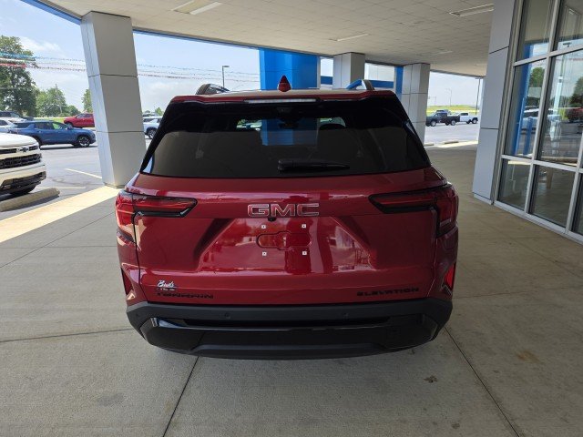 Used 2025 GMC Terrain Elevation w/ Elevation Premium Package FWD image 16
