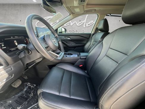 Certified 2024 Nissan Rogue SL w/ SL Premium Package FWD image 19