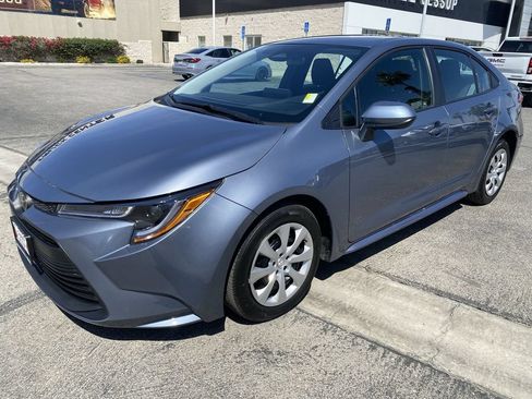 Used 2025 Toyota Corolla LE FWD image 37