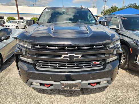 Used 2021 Chevrolet Silverado 1500 LT Trail Boss w/ Convenience Package II AWD/4WD image 2