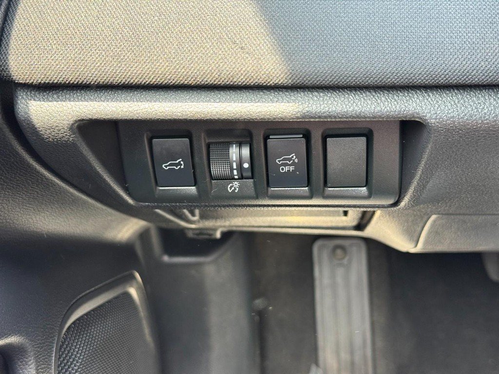Used 2023 Subaru Outback Premium AWD/4WD image 20