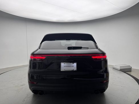 Certified 2022 Porsche Cayenne Platinum Edition AWD/4WD image 4