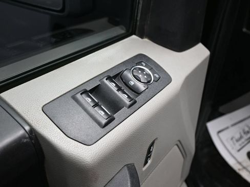 Used 2019 Ford F150 XL w/ Equipment Group 101A Mid AWD/4WD image 11