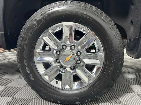 Used 2024 Chevrolet Silverado 2500 High Country w/ LPO, Dark Essentials Package AWD/4WD image 21