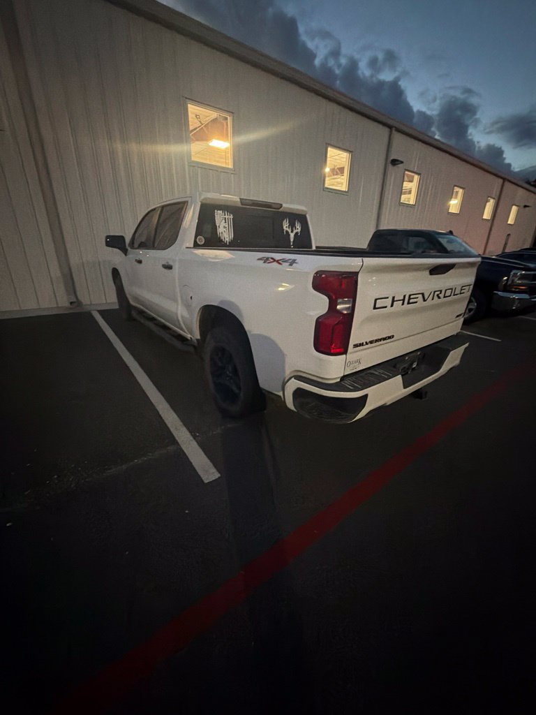Used 2021 Chevrolet Silverado 1500 RST w/ Redline Edition AWD/4WD image 4