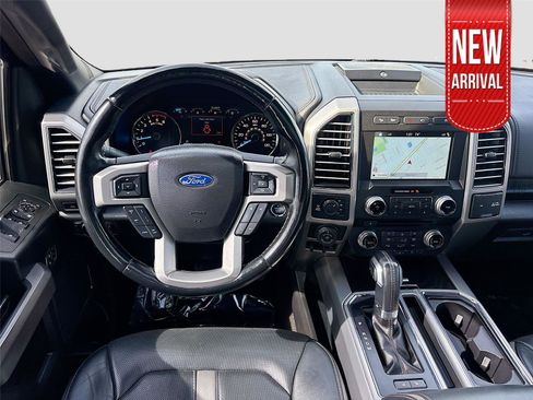 Used 2018 Ford F150 Platinum w/ Equipment Group 701A Luxury image 25