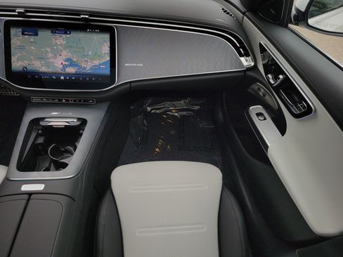 New 2026 Mercedes-Benz E 53 AMG e 4MATIC Sedan image 19