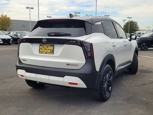 New 2026 Nissan Kicks SR w/ SR Premium Package image 4