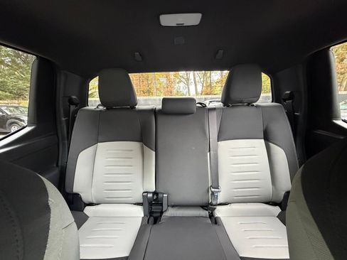 Used 2025 Toyota Tacoma SR image 36