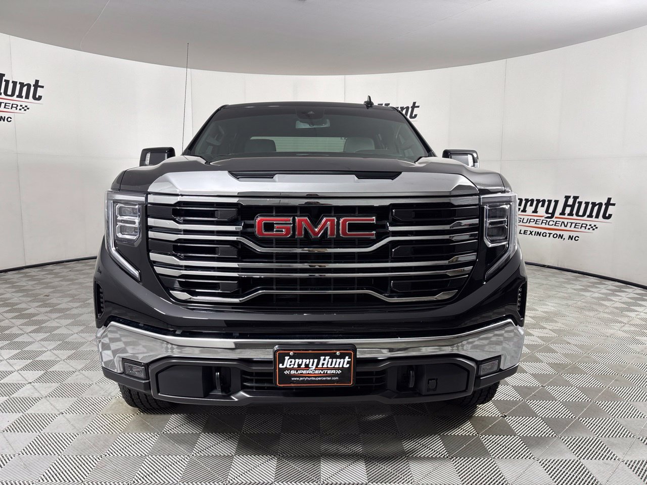 Used 2026 GMC Sierra 1500 SLT w/ X31 Off-Road Package AWD/4WD image 2
