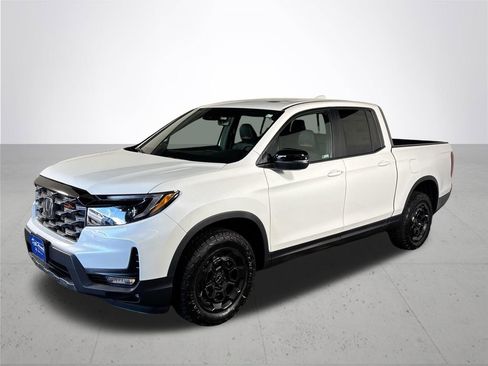 New 2025 Honda Ridgeline TrailSport+ image 2