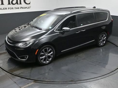 Used 2019 Chrysler Pacifica Limited w/ Advanced Safetytec Group image 42