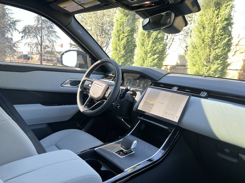 New 2026 Land Rover Range Rover Velar Dynamic SE AWD/4WD image 14