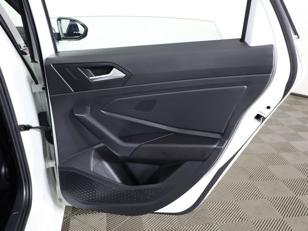 Used 2023 Volkswagen Jetta Sport FWD image 23