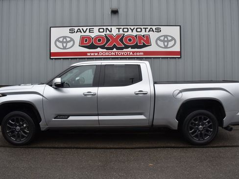 Used 2024 Toyota Tundra Platinum image 4