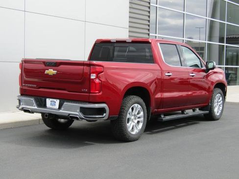 Used 2024 Chevrolet Silverado 1500 LTZ AWD/4WD image 7