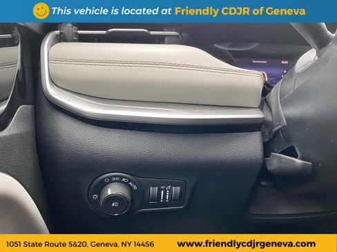 Used 2026 Jeep Compass Limited AWD/4WD image 20
