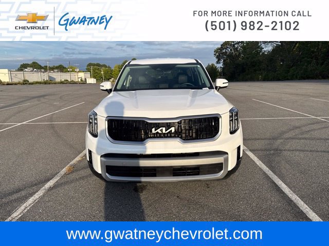 Used 2025 Kia Telluride LX FWD image 2